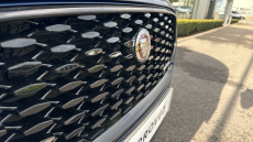 Jaguar F-Pace 2.0 D200 R-Dynamic Black 5dr Auto AWD Diesel Estate